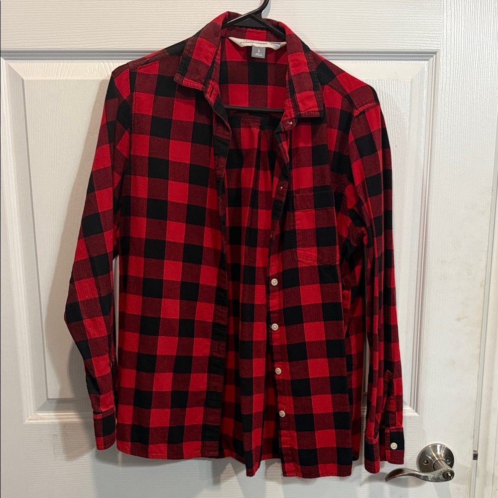 Old Navy Red and Black Checkered Woman’s shirt